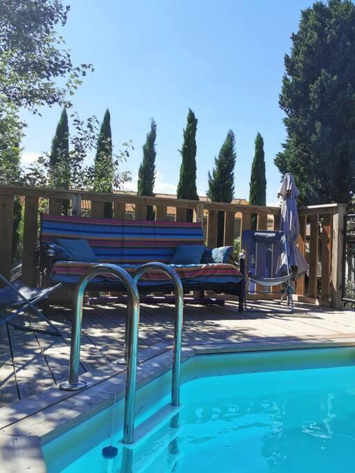 Maison Avec Piscine Dans Village Provencal. Courthezon Bagian luar foto